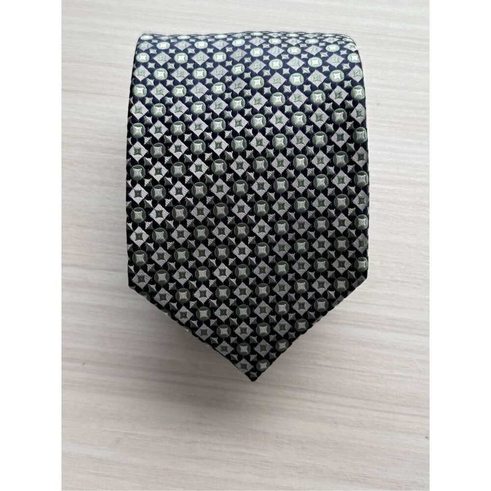 Colours by Alexander Julian Tie